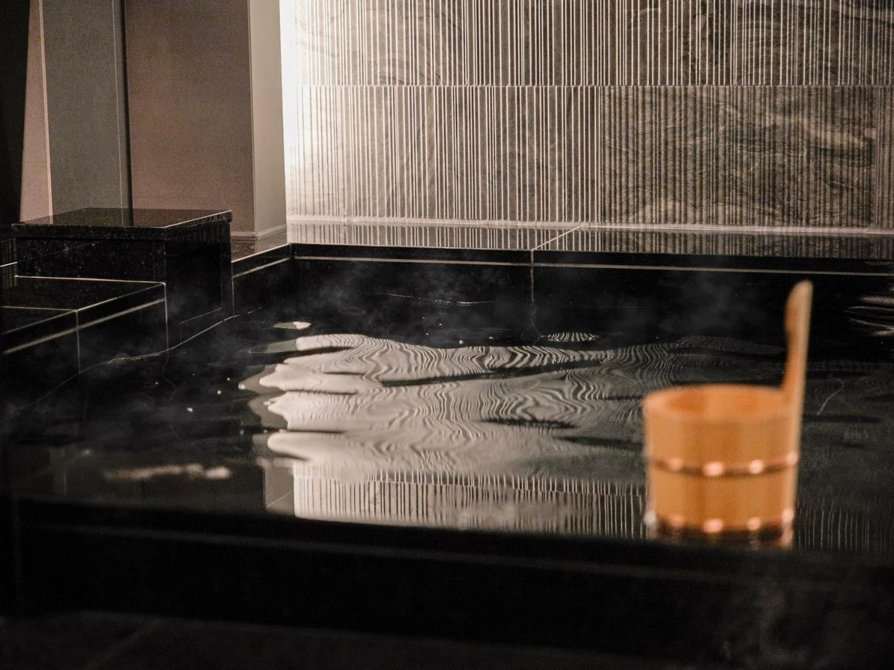 Super Hotel Premier Ikebukuro Natural Hot Spring Tokio Buitenkant foto